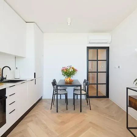 Newcitygem! Enjoy Sunsets@bright&modern 1br * Ragusa